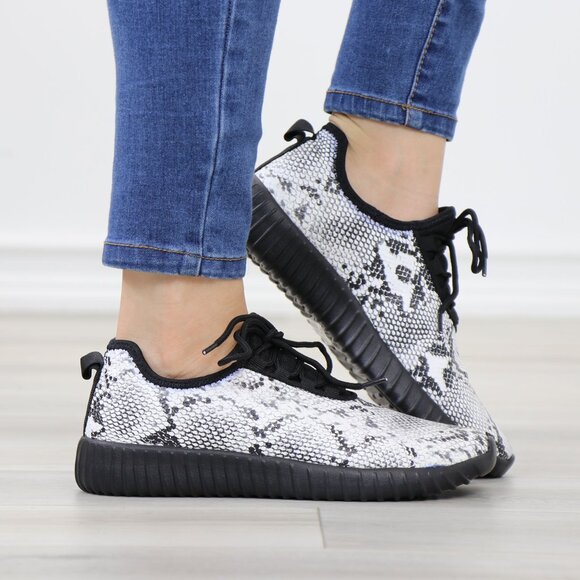 Snake Skin Print Fashion Comfort Walking Sneakers Shoes - Picture 4 of 14